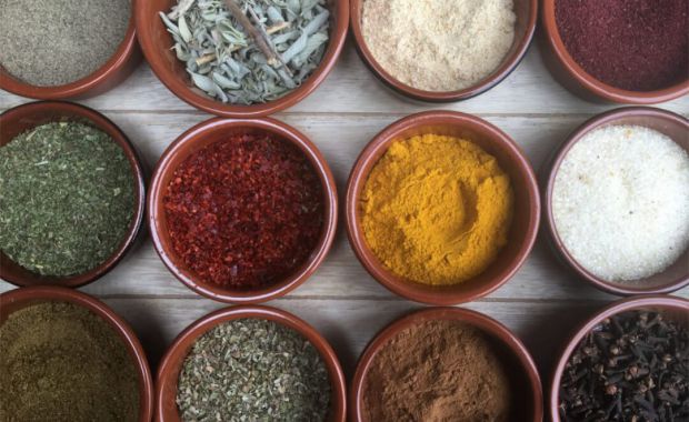 Verschiedene Auswahl an Gewürzen - New Work Foto